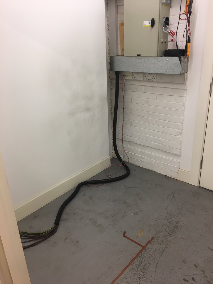 BCL_Jason's tweet photo. Saturday morning #upgrade #MultiSentry 30kva on its way. "I hope"
@BCL_Joe @BCL_Aaron https://t.co/53u9SbCmQi
