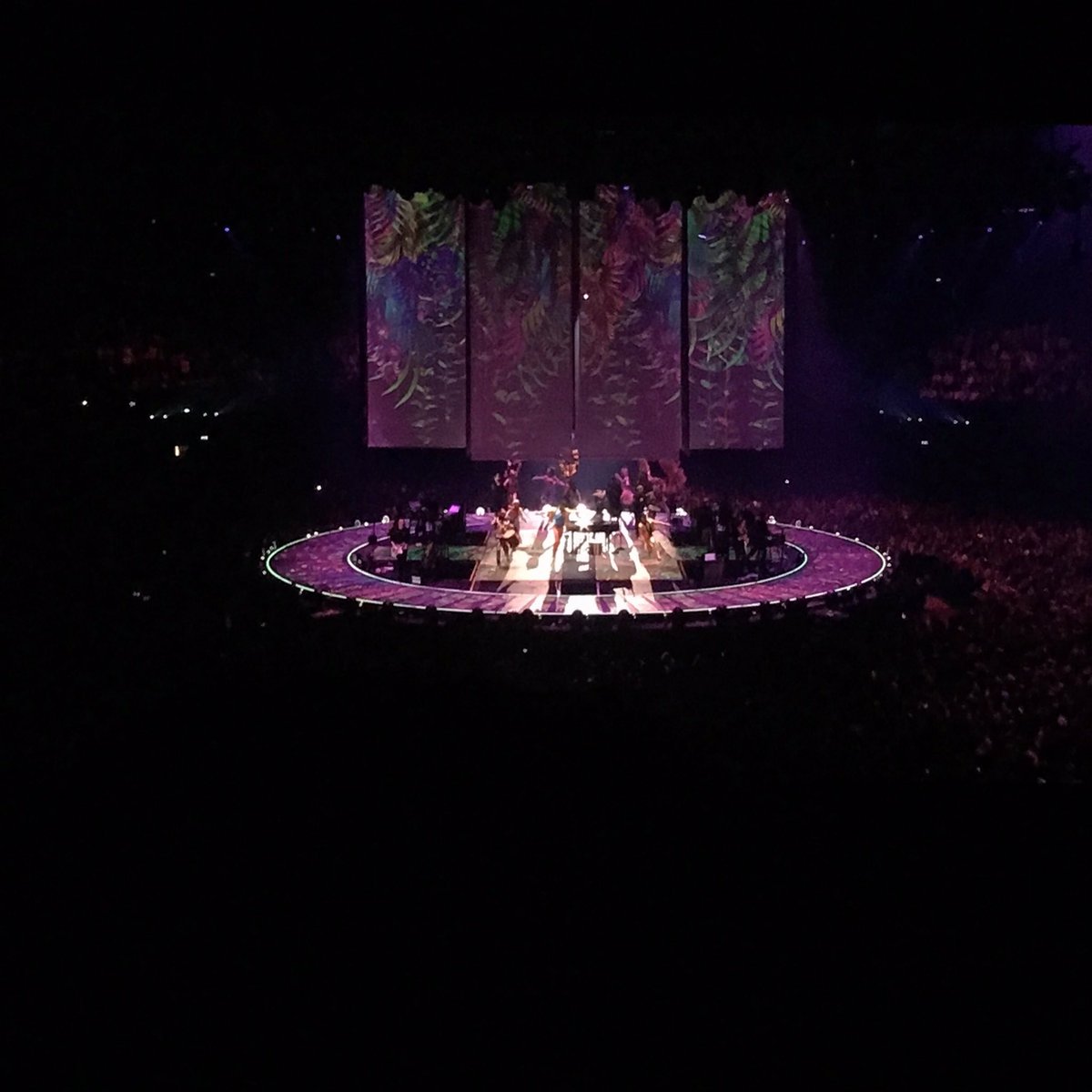 AlexPayne2's tweet photo. @GaryBarlow the show last night watching from #TakeThatInCinemas https://t.co/KvWUE6wnQQ