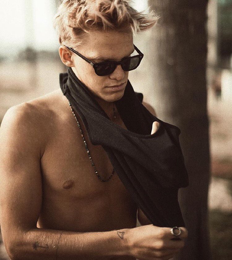 CodySimpsonPH's tweet photo. born in the wrong generation https://t.co/OsCEUW2HBN