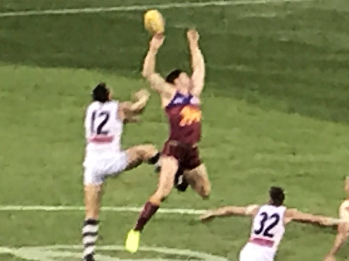 Karen Foster tweet media