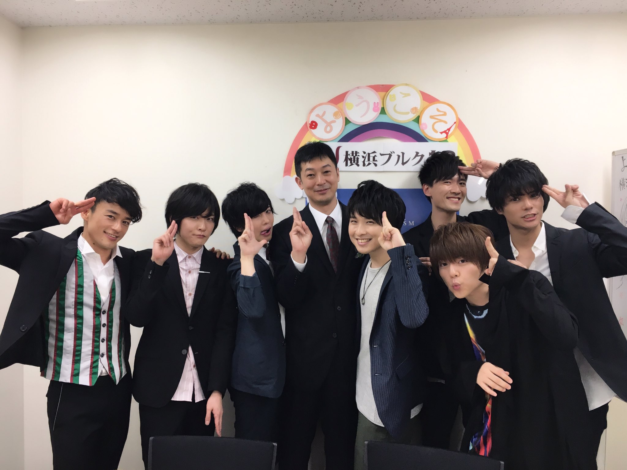 O Xrhsths 八代 拓 Sto Twitter キンプリ初日上映 ならびに舞台挨拶にお越しいただきました皆様 本日はありがとうございました 計8回 エデロ生と菱田監督8人で登壇させていただきました キンプラがよりたくさんの人に煌めきを届けられますようにっ キンプリ
