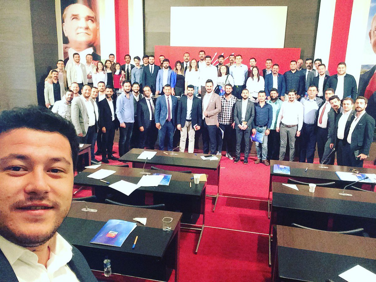 Gençlik Kolları Genel Başkanımız, Genel Başkan Yardımcılarımız ve İl Başkanlarımız ile birlikte..