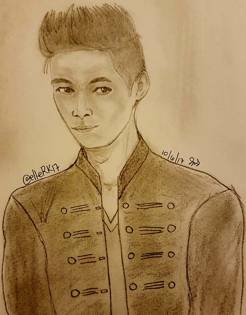 Tagtagari's tweet photo. Magnus in a military/navy jacket.
#MagnusBane #Ellephanttriestodraw #Shadowhunters #Quicksketch #SHFanartFriday #OrSaturday https://t.co/8VXod461Vs