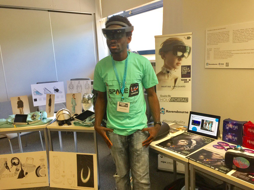 #spaceuplondon <a href="/theSuperSackey/">Daniel Sackey</a> with <a href="/RavensbourneUK/">Ravensbourne University London</a> <a href="/DoubleMeVR/">DoubleMe</a> <a href="/James_EH_Ward/">James Ward</a> #moreexhibitions