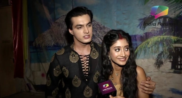 dil_kibaatein's tweet photo. Mohsin:- She is my lucky charm❤ #Shivin💑 #FreakingGoals💓 @momo_mohsin @shivangijoshi10❣❣ #Shivinforever💘 https://t.co/O7KI7dN9KB