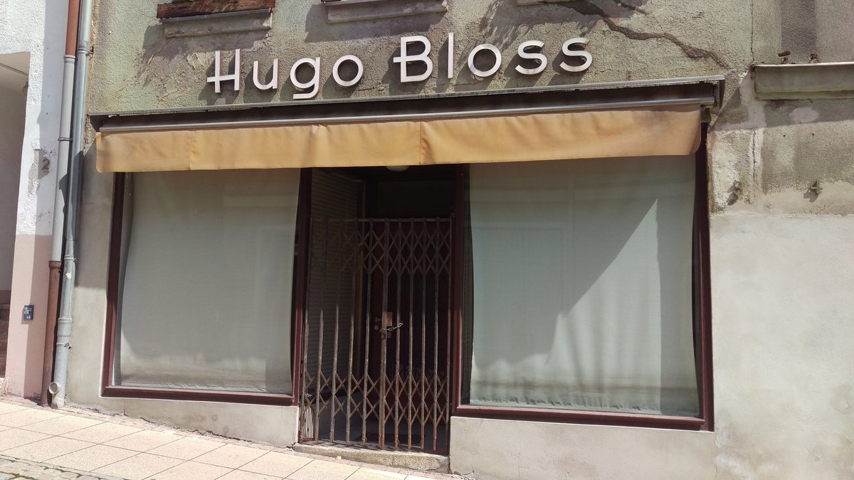 JensHashtag's tweet photo. I might go to Calvin Kein instead #hugobloss #eastgermanqualitygarments @HUGOBOSS https://t.co/lJR1xhOF8k