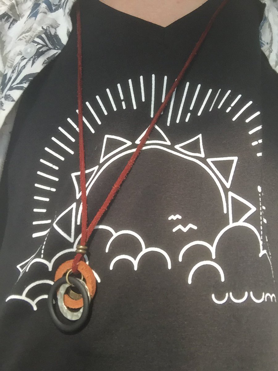 へたれ Auf Twitter Uuumのtシャツ良すぎて 普段着に来てる W