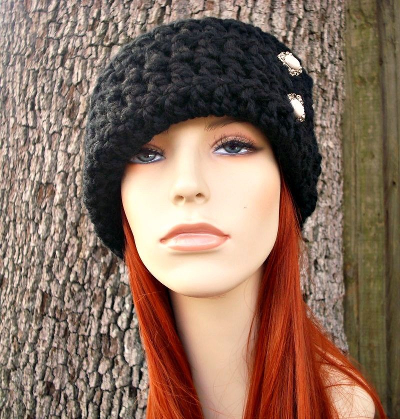 pixiebellshop's tweet photo. Crochet Hat Womens Hat 1920s Flapper Hat - Garbo Cloche Hat in Black… https://t.co/RMp7p6Fyxj #pixiebell #FlapperHat https://t.co/jmdQhMA95J