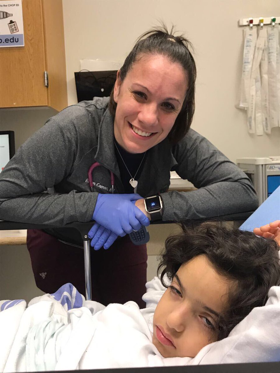 #حلا_تناشد_ابونا_سلمان
طفله سعودية مريضه في امريكا بحاجه مرافقه امها بدون با #السعودية 
#انفراج_الازمه_الخليجيه
#وفاه_والده_تيسير_الجاسم