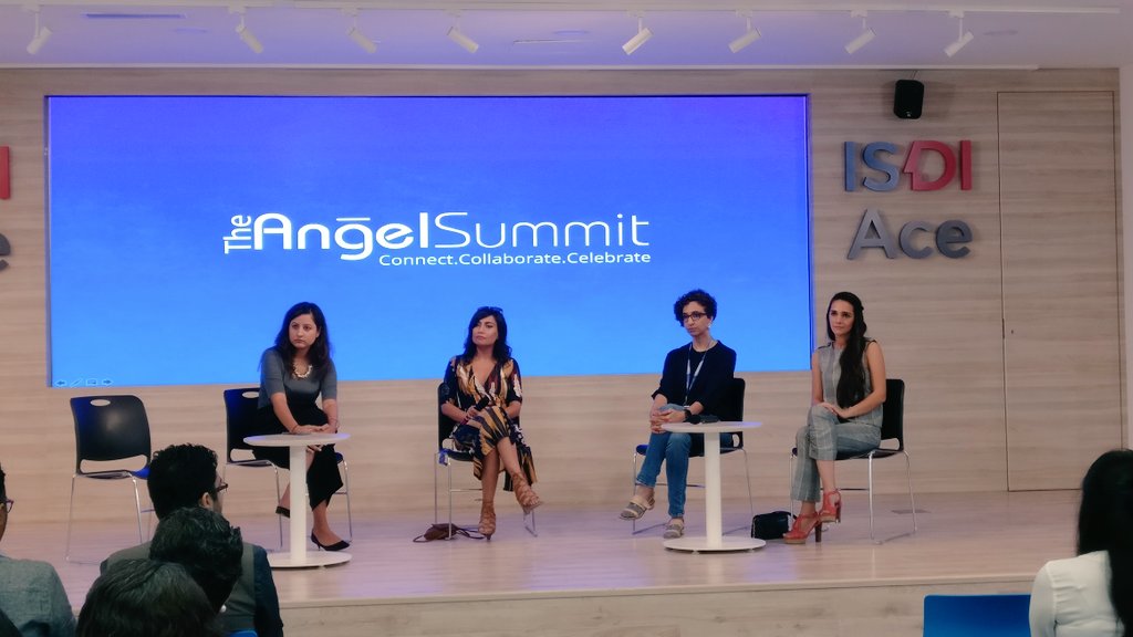 #TheAngelSummit Firestarter Female Founders <a href="/naiyyasaggi/">Naiyya Saggi</a> <a href="/maliniagarwal/">Malini Agarwal</a> <a href="/tarasharmasaluj/">Tara Sharma Saluja</a> talk abt their start-up struggles <a href="/TheAngelHub/">The Angel Summit</a>