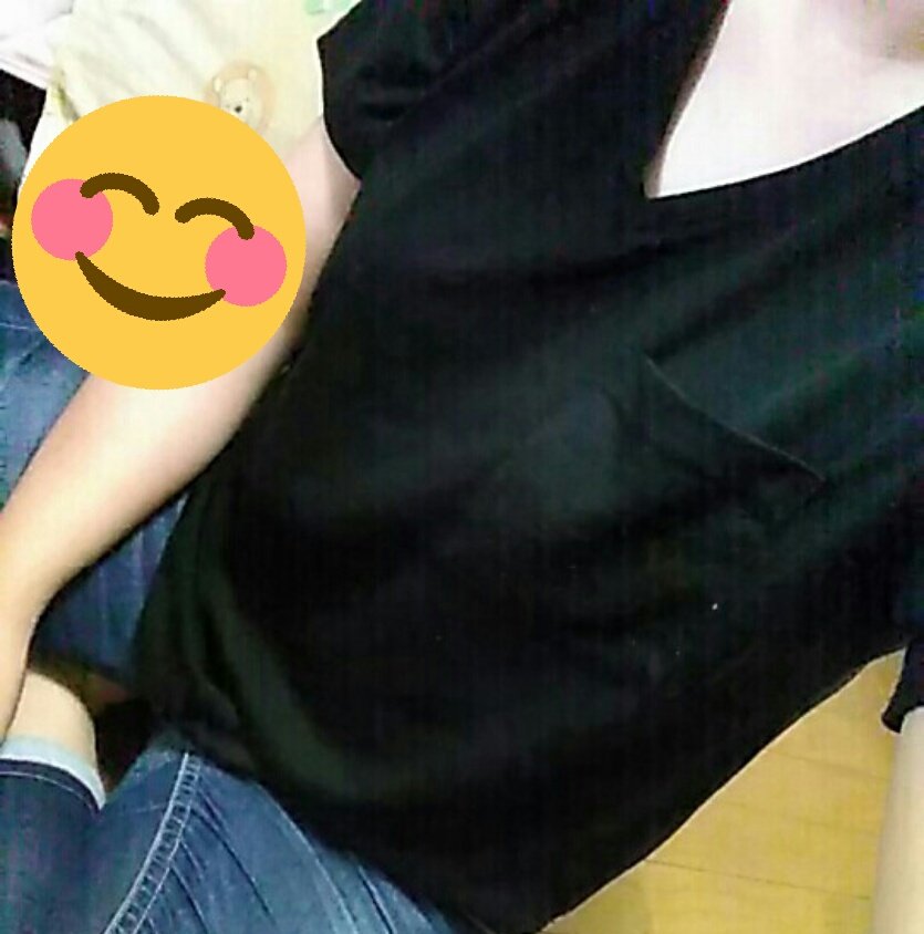 mii_49ty's tweet photo. なんか似てる服を着ていた（笑） https://t.co/iQ9CmKjPWP