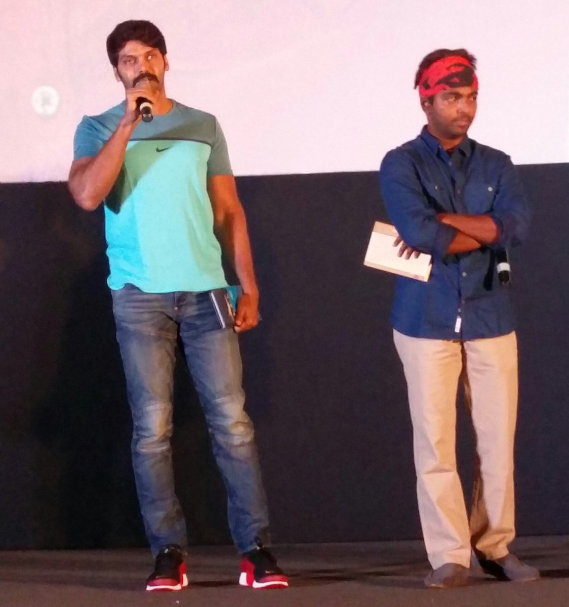 Actorarya_FC's tweet photo. #Arya at #SemaAudioLaunch together with @gvprakash, @sooriofficial &amp; @actorsathish! https://t.co/8k4q6i2Z0j