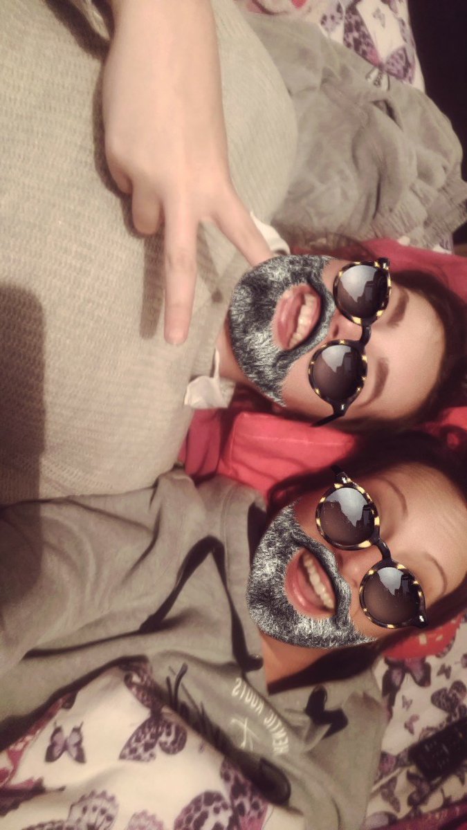 charlenebgreen's tweet photo. #mammyanddaughtertime @Nic_Joness https://t.co/xqH6w4ltUN
