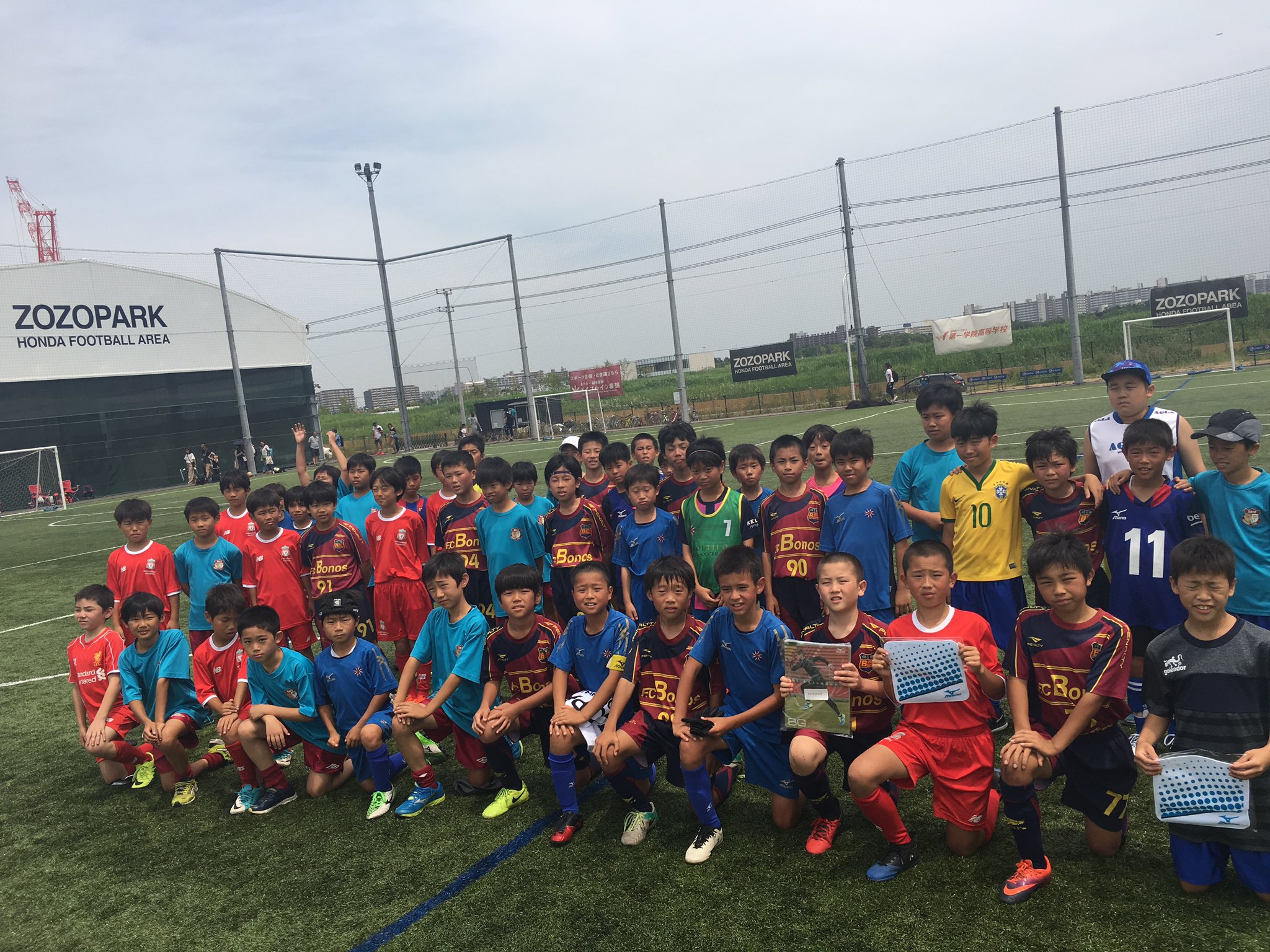 Zozopark ゾゾパーク Twitterissa 本日はu 11の大会でした ボールをしっかりと循環させていたfcボノス目黒が優勝 おめでとうございます Zozopark 海浜幕張 少年サッカー 大会 ソサイチコート