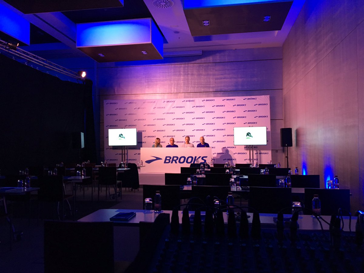 visualpro_360's tweet photo. Estas imágenes son de un evento que realizamos para la marca BROOKS en el Hotel Vialia Barceló Málaga.
#Visualprojavier
#Presentaciones https://t.co/lhIEibQxio