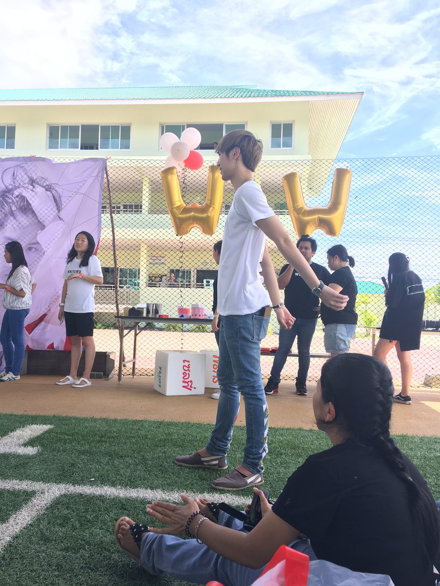 Sheila__MaYa's tweet photo. #whitewo  have fun in your holiday?😘😘miss you so!❤️❤️❤️ https://t.co/iHjlvPZnWm