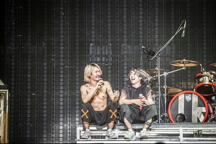 oor_teru's tweet photo. Ryotaがともくんのお祝いメッセージとともにあげた画像どれも素敵すぎる✨ https://t.co/2vOD4xusve