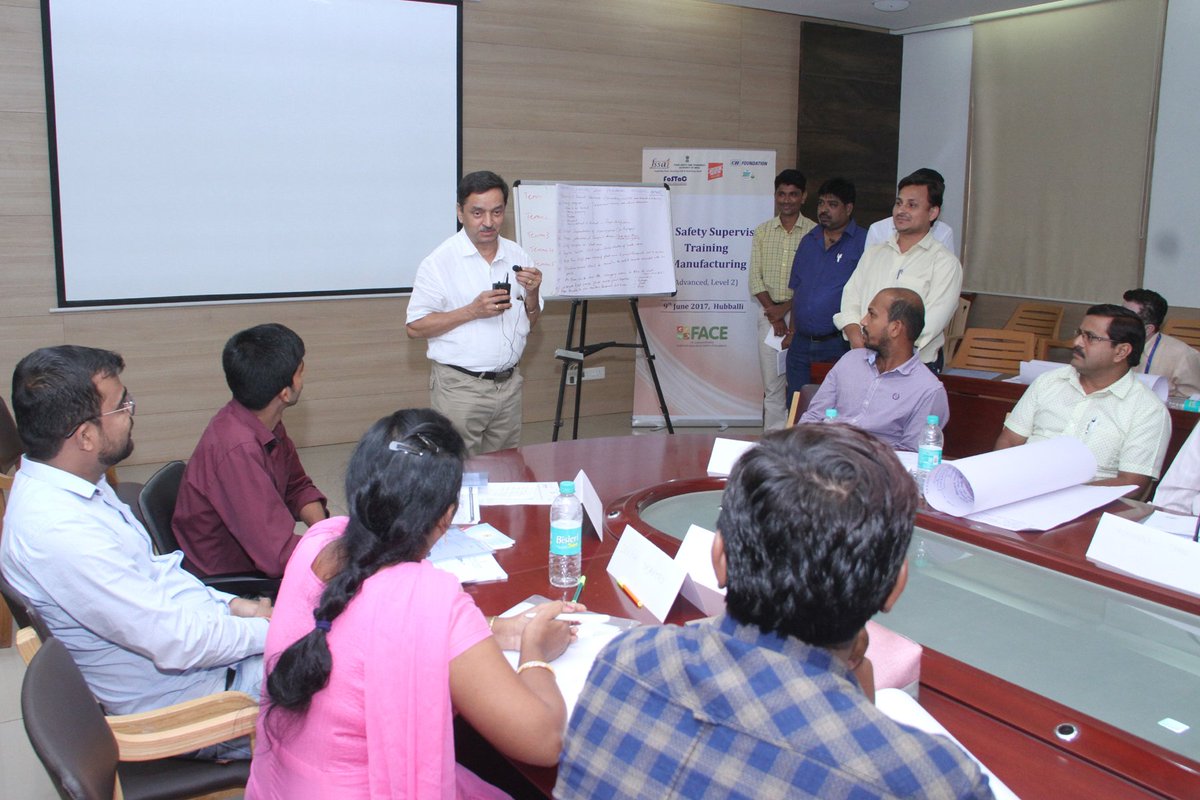 CII_SKA's tweet photo. Glimpses FoSTaC FSS Mfg Trng Hubli,9th June by CII SKA supported by "MISSION HEALTH -A CSR initiative of GSK Consumer Healthcare" #FosTac https://t.co/mTqhUV6iNP