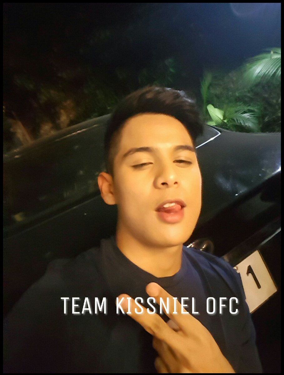 TeamKissNielOFC's tweet photo. Chinito na talaga siya. Walang makakapigil sa kanya. Haha

#NINEjaMovesWithNiel https://t.co/7bkzcy0pkc