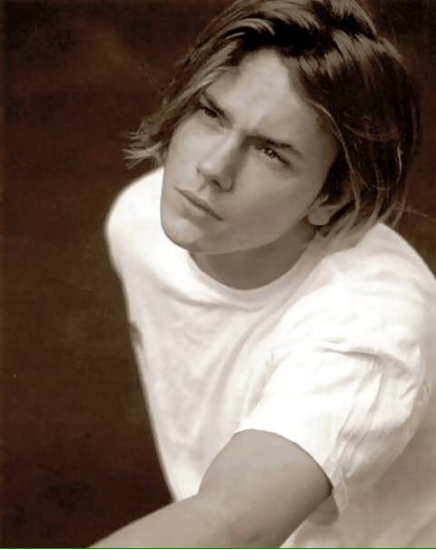 RiverPandCoreyH's tweet photo. #RiverPhoenix #BeautifulBoy ❌⭕️ https://t.co/uu3eN3NLU1