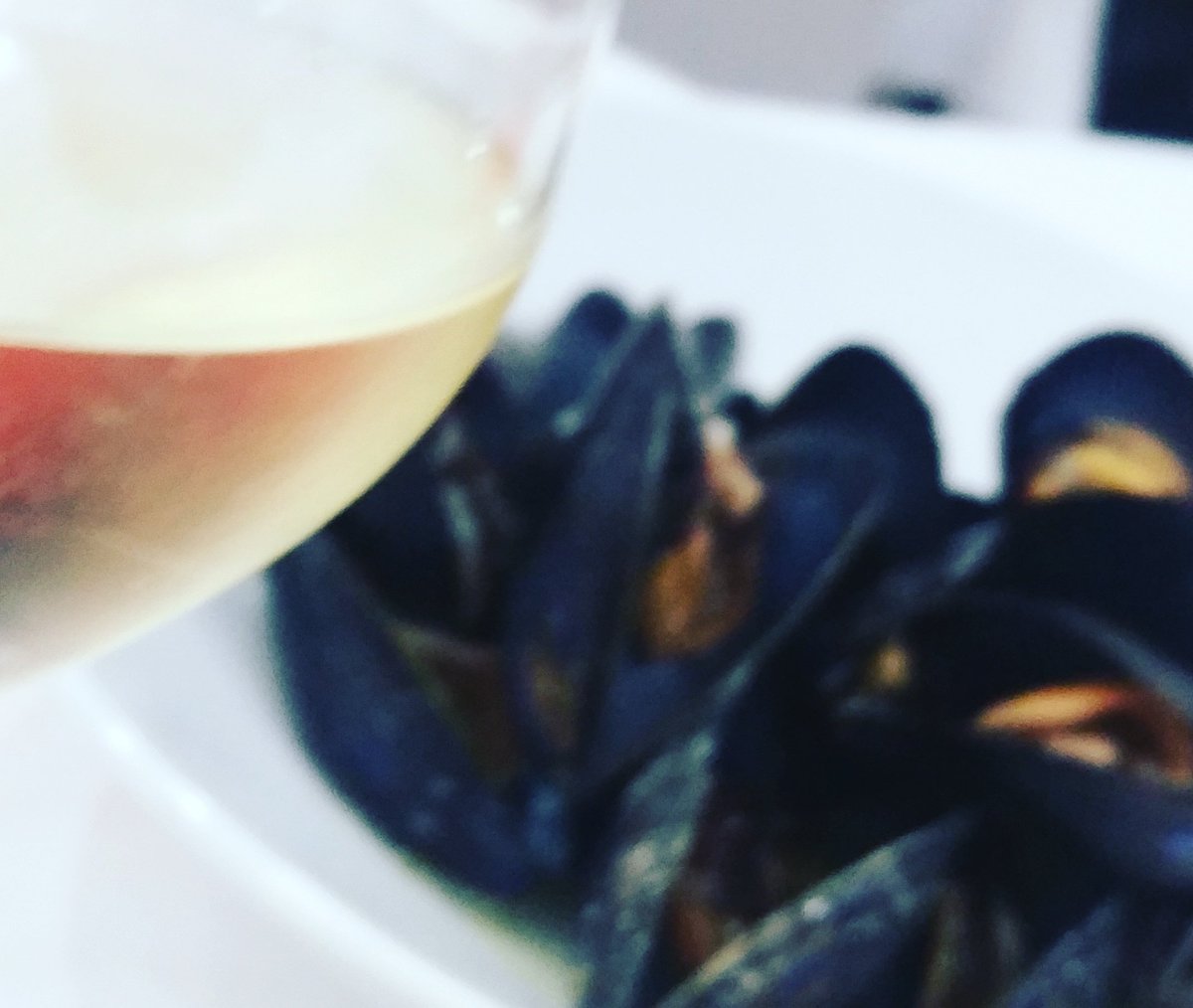 recetarecuerdo's tweet photo. Quines ganes tenia de tornar a casa. Menú @SlowFoodVlc amb productes km 0. Sempre @K_anros_Rest #familia #amicspersempre https://t.co/atB1cSATua