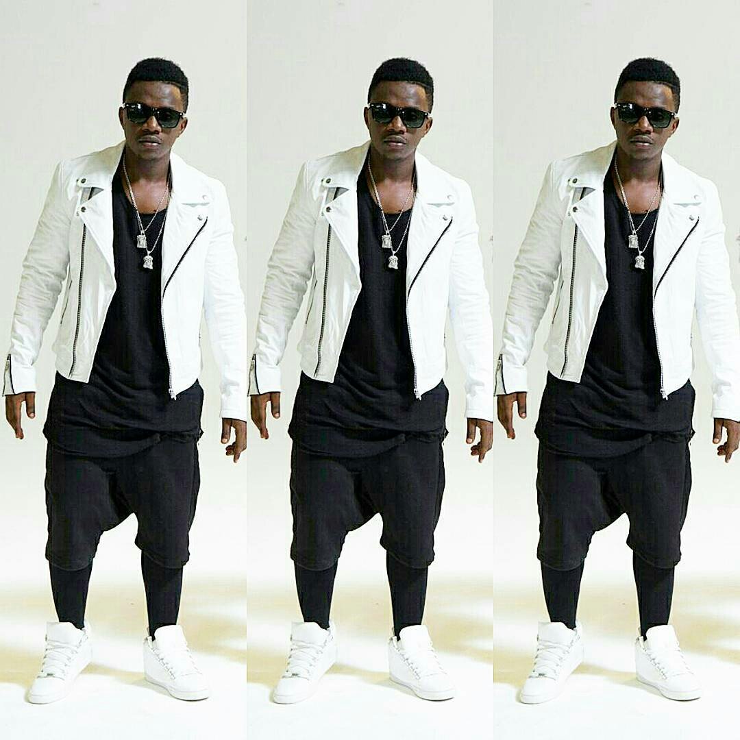 iamdeelion's tweet photo. I Vote for @rayvanny as international viewers choice award on @betawards  #IPickRayVanny @bet_intl https://t.co/FXYSKy8dP5