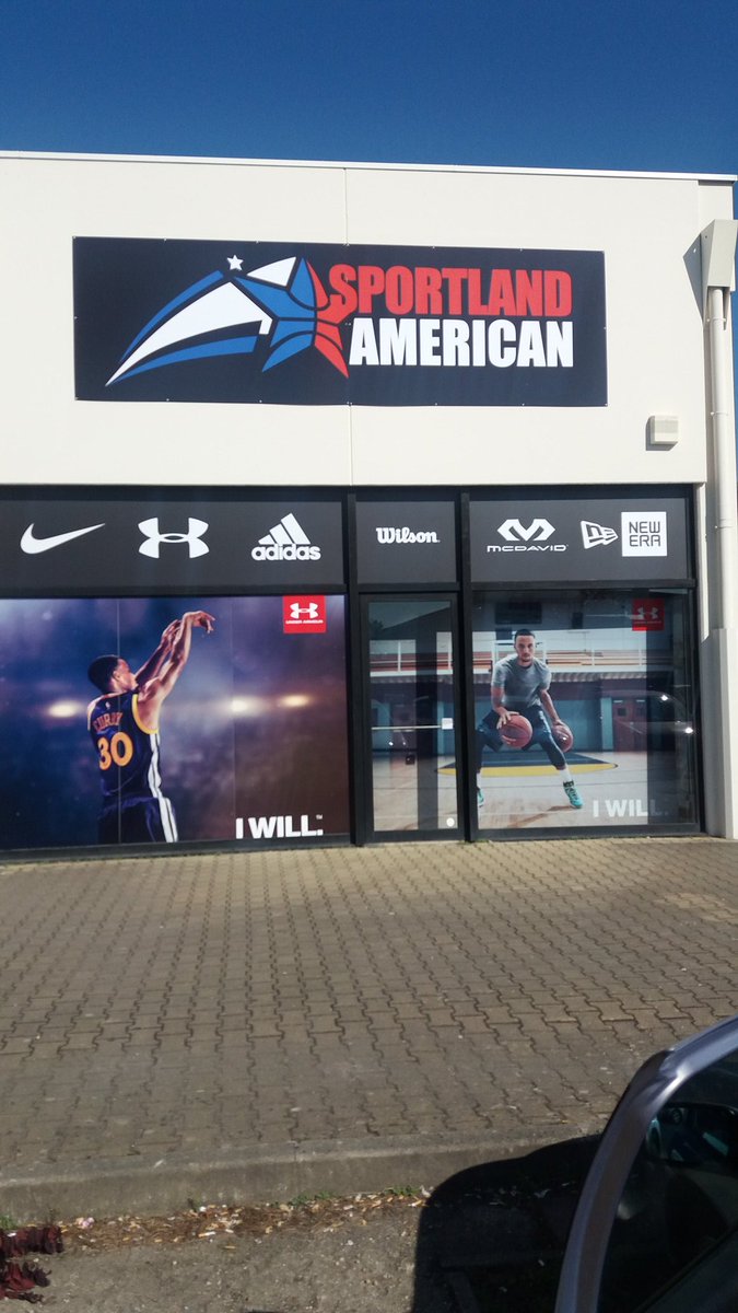 blogMissB's tweet photo. @SportlandFrance ouvre ses portes à #merignac 
Shopping #Basketball #ILoveThisGame https://t.co/eO5lxOKjOj