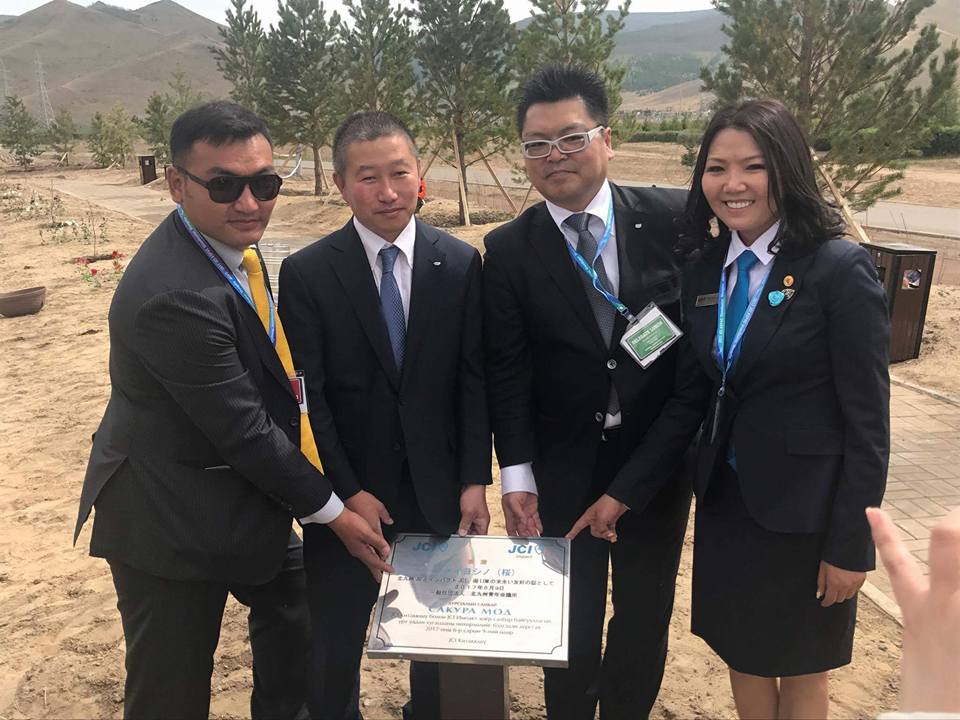 2017Aspac's tweet photo. JCI Impact (Mongolian) &amp; JCI Kitakuishu (Japan) khamtaran Cherry Grove made on implementing 2017.06.10 released draft national parks. https://t.co/ktdKR1OnV9
