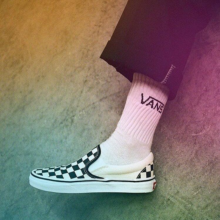 sambbloor's tweet photo. #VANS Slip Ons &amp; Crew Socks... ONLINE NOW. 
#Vans #VansSlipOn #TubeSocks #Sneakers #Streetwear #FUSShop #FSHP #Hypebeast #EverySize #Sneake… https://t.co/qrfZQCZQFB