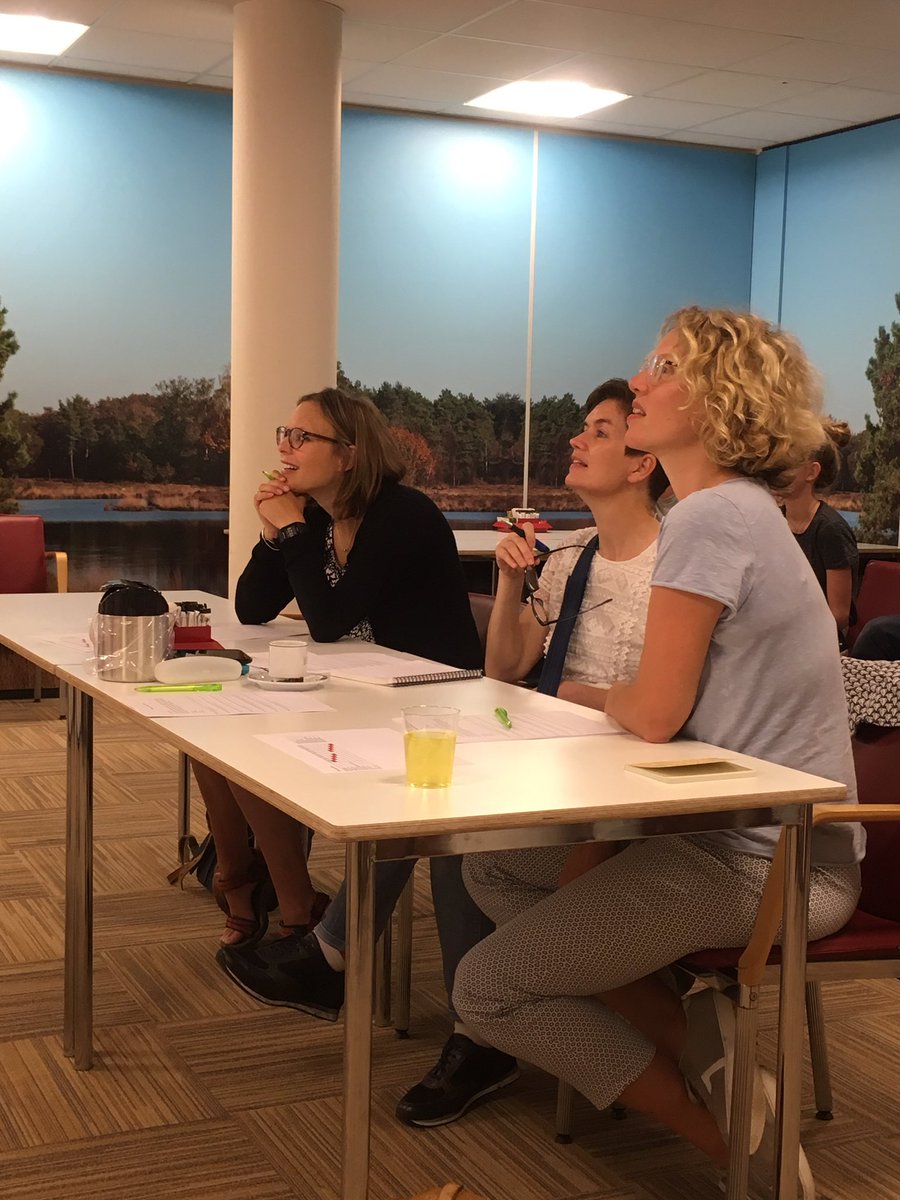 RED_engineers20's tweet photo. De jury is er klaar voor! #REDEngineers https://t.co/Aw0ZkvhNhq