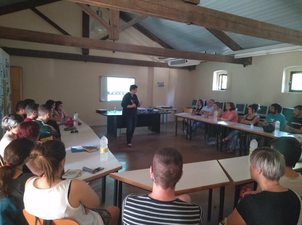 protocolbdv's tweet image. Intervencions a nivell individual dels participants a la formació. Punts d vista diferents x coordinar accions conjuntes #participació