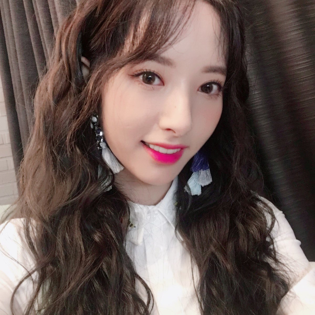 WJSN_Cosmic's tweet photo. [#WJSN]
#우주소녀 #HAPPY ❣️
#미공개 #셀카 #폭탄 💣
#보나 #해피해피해피 💘 https://t.co/klIthx58ue