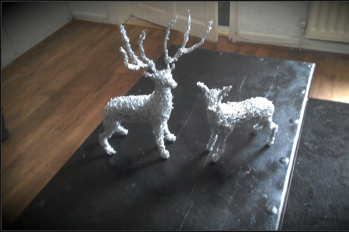 sgray046_art's tweet photo. Handmade deer and stag from wire netting.
#wireart #wiresculpture #wireanimals #wildlife #deer #stag #woodland #etsy #garden #homedesign https://t.co/5wvvPS0EjA