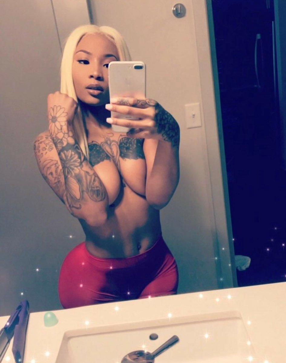 _Essencemonroe's tweet photo. Follow my snap 👻 @1prettylildancr https://t.co/78A48hsG63