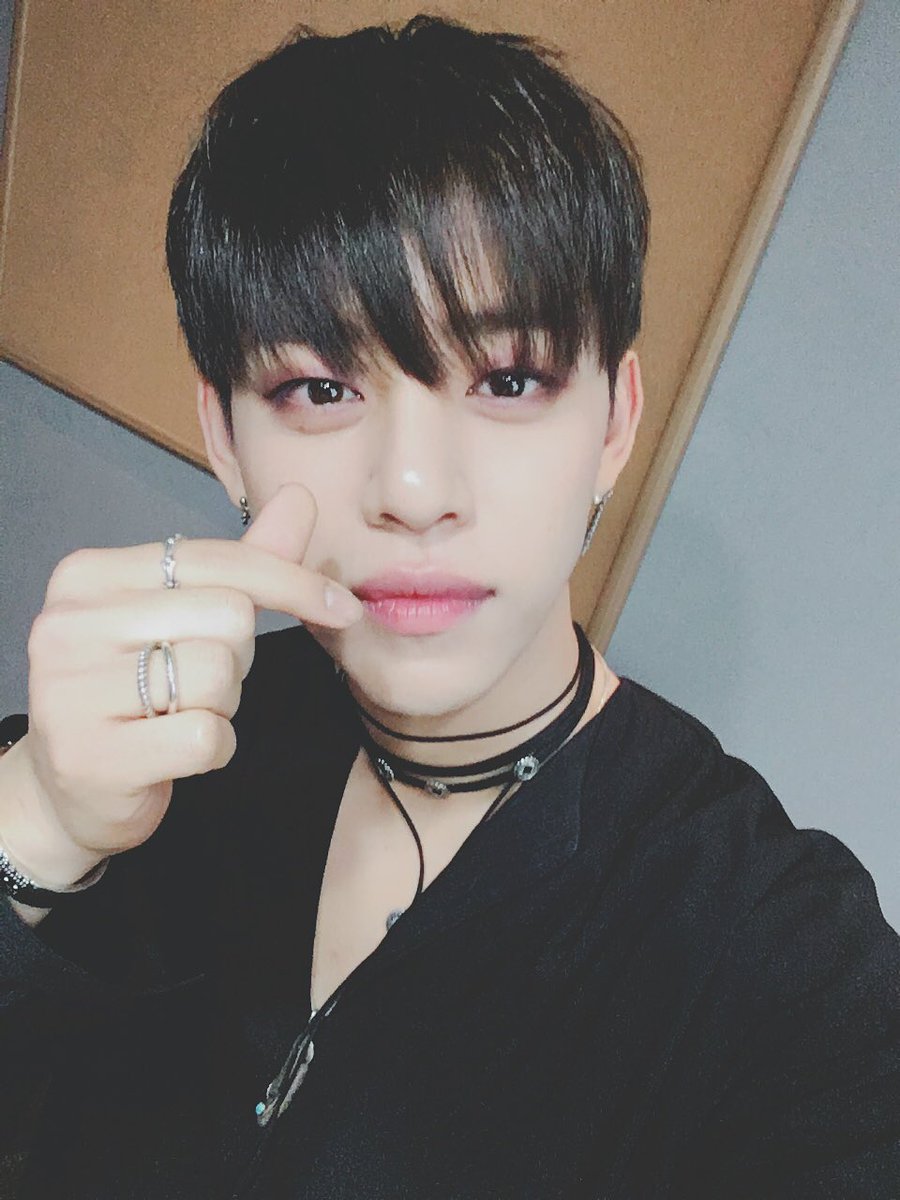 BAP_Fanstaff's tweet photo. 오늘 MBC 음악중심 응원 열심히 해줘서 고마워요! 엄청 힘났어요~ 미니팬미팅도 BABY들과 함께 해서 너무 즐거웠어요! 내일 SBS 인기가요도 많은 응원 부탁드려요!! #BAP #DAEHYUNxJONGUP #대현 https://t.co/a4jqYCeYbW