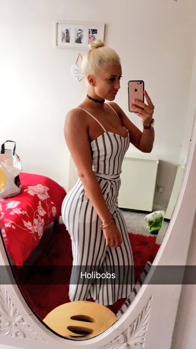 JadeStevens21's tweet photo. Get me some sun holiday time☀️☀️☀️ https://t.co/FbcgF2ZB2S
