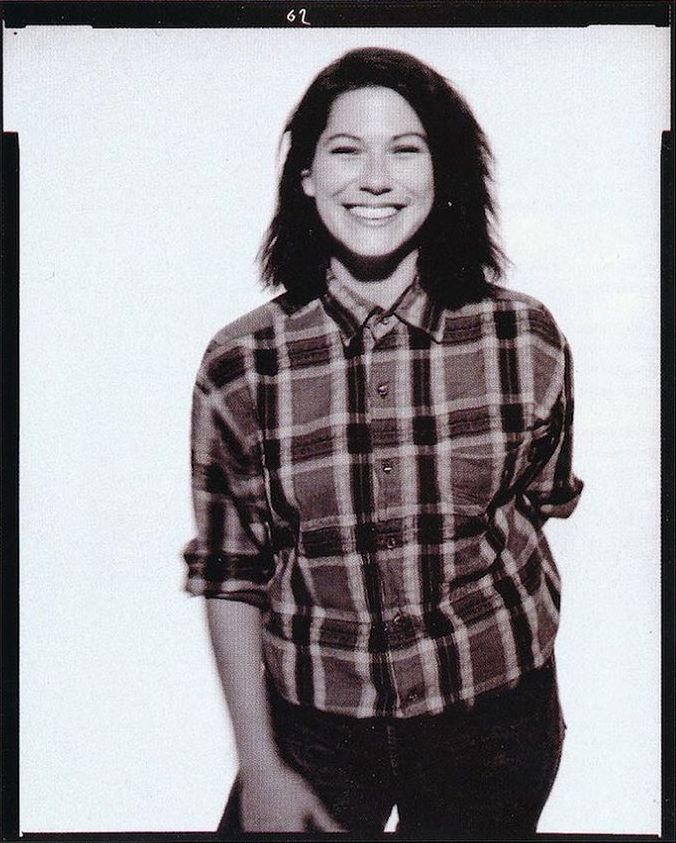 Happy birthday to Kim Deal. Photo c.1988. 