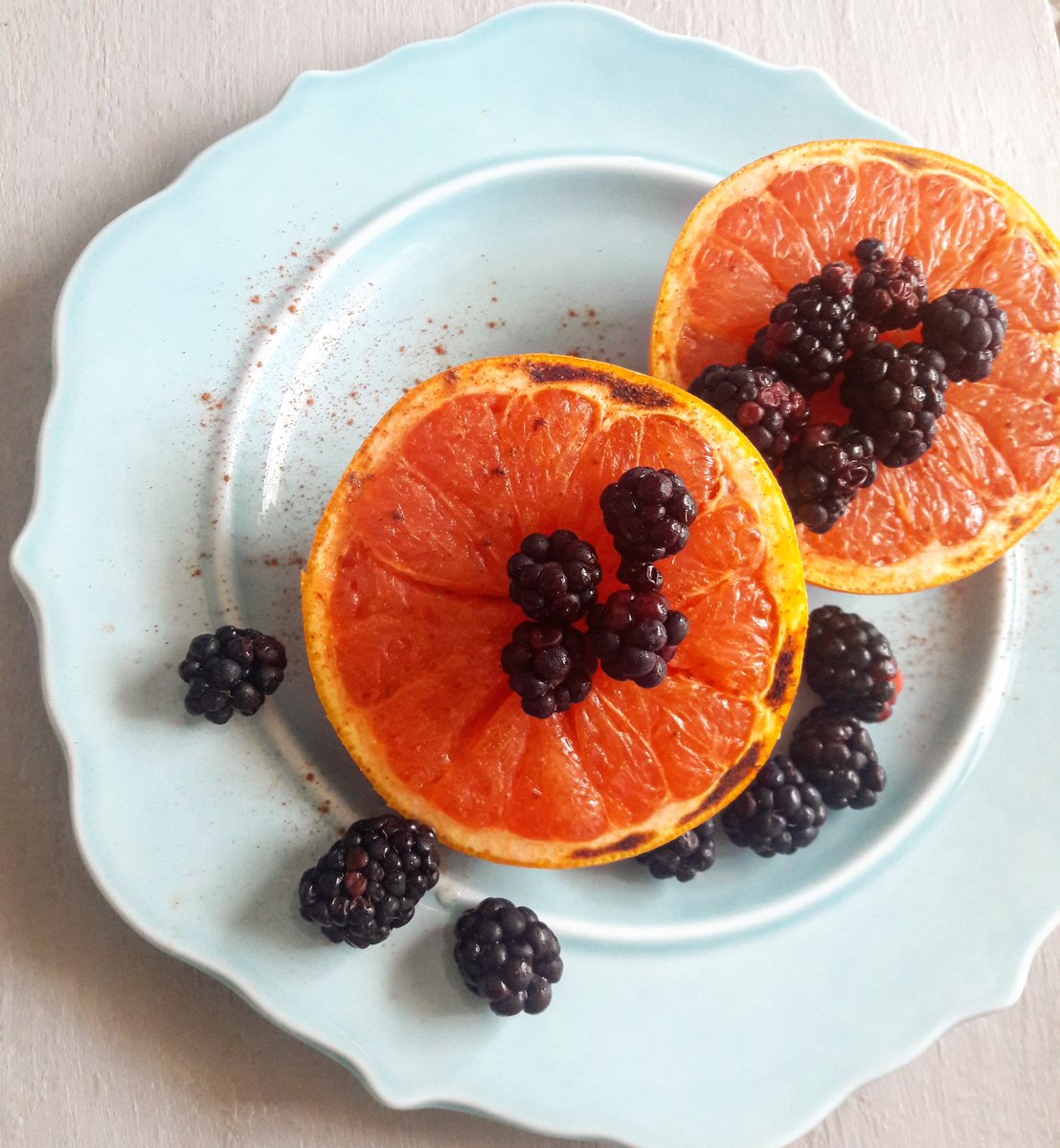 Baked grapefruit w/cinnamon &amp; berries. Wanna  see these easy, delish, tutorials like this &amp; more? Subscribe! m.youtube.com/watch?feature=…