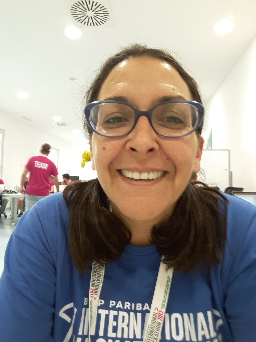 AriannaOrazi's tweet photo. #sabatolive #MAMMEBLOGGER on the job rethinking the future of #banking on a #digitalroad #internationalhackathon #rome https://t.co/NVt2NsTSoe