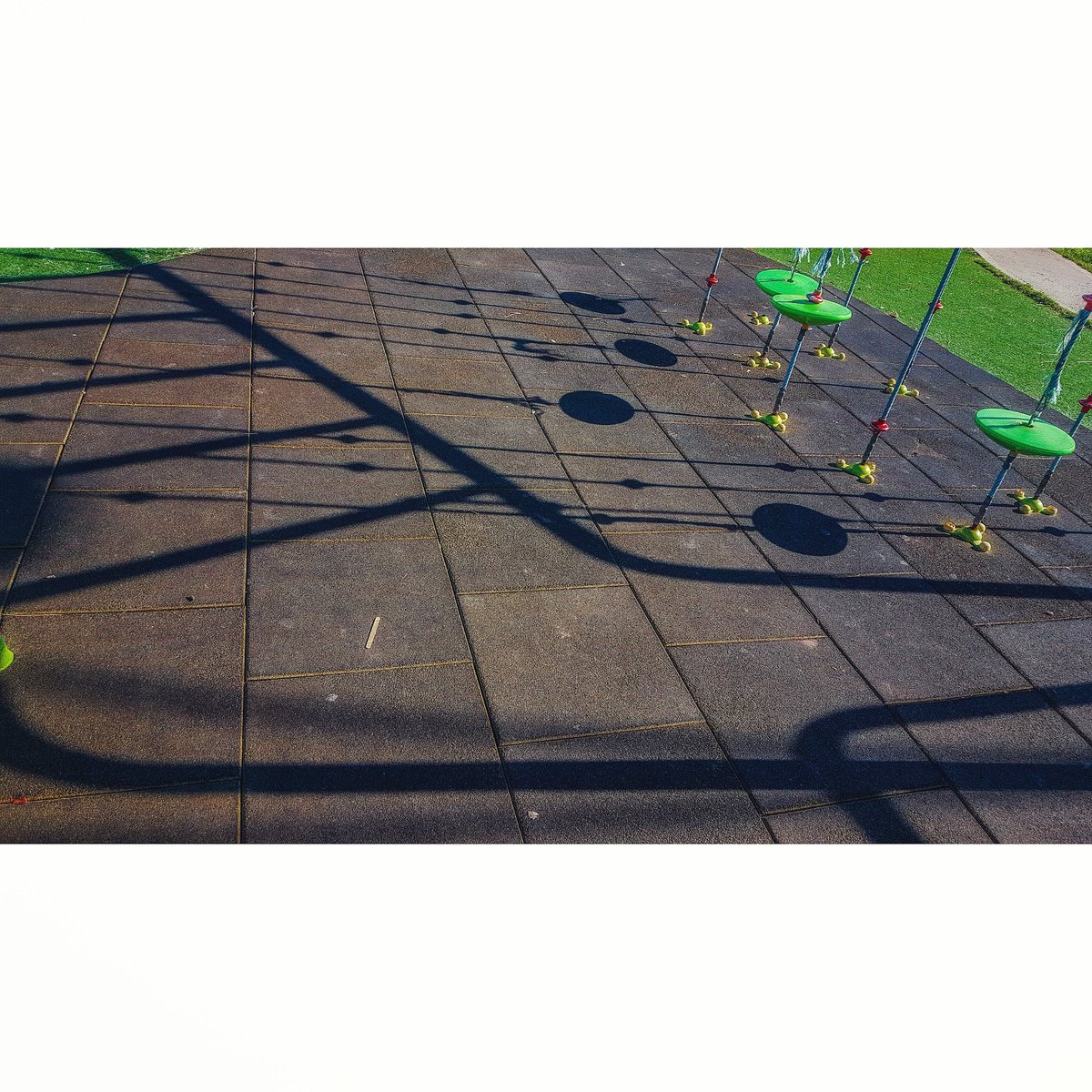 damianbenetucci's tweet image. Let's play together

#elonganding #postrunning #stretching #park #sky #sunnyday #capture #buenosaires #city #draw #daylight #mothernature