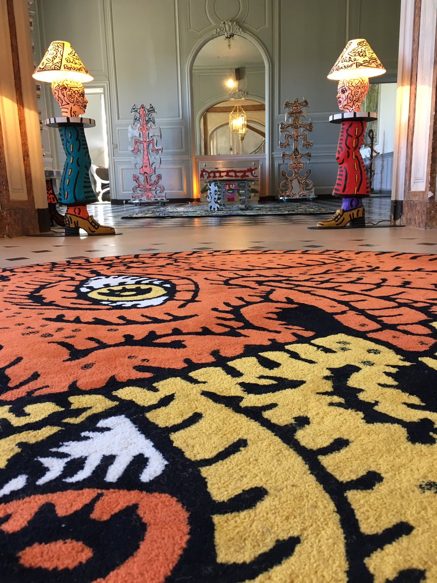 xavprigent's tweet photo. Bravo à toi @robertcombas pour cette belle scénographie au château de @Chamarande_91. Magnifique https://t.co/3TNKFUecd5