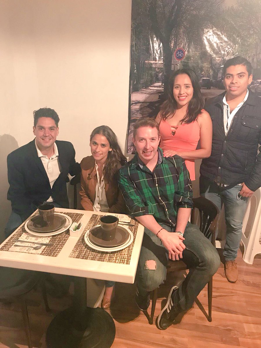 Ese Beso TC tweet media