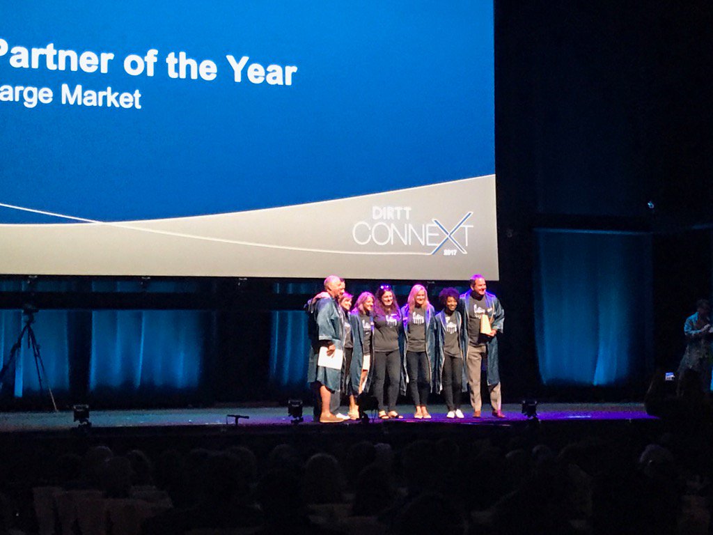 kinetechcloud's tweet photo. Congratulations @builtinterior #KinetechPM #Connext2017 https://t.co/ZadtL5rIDD