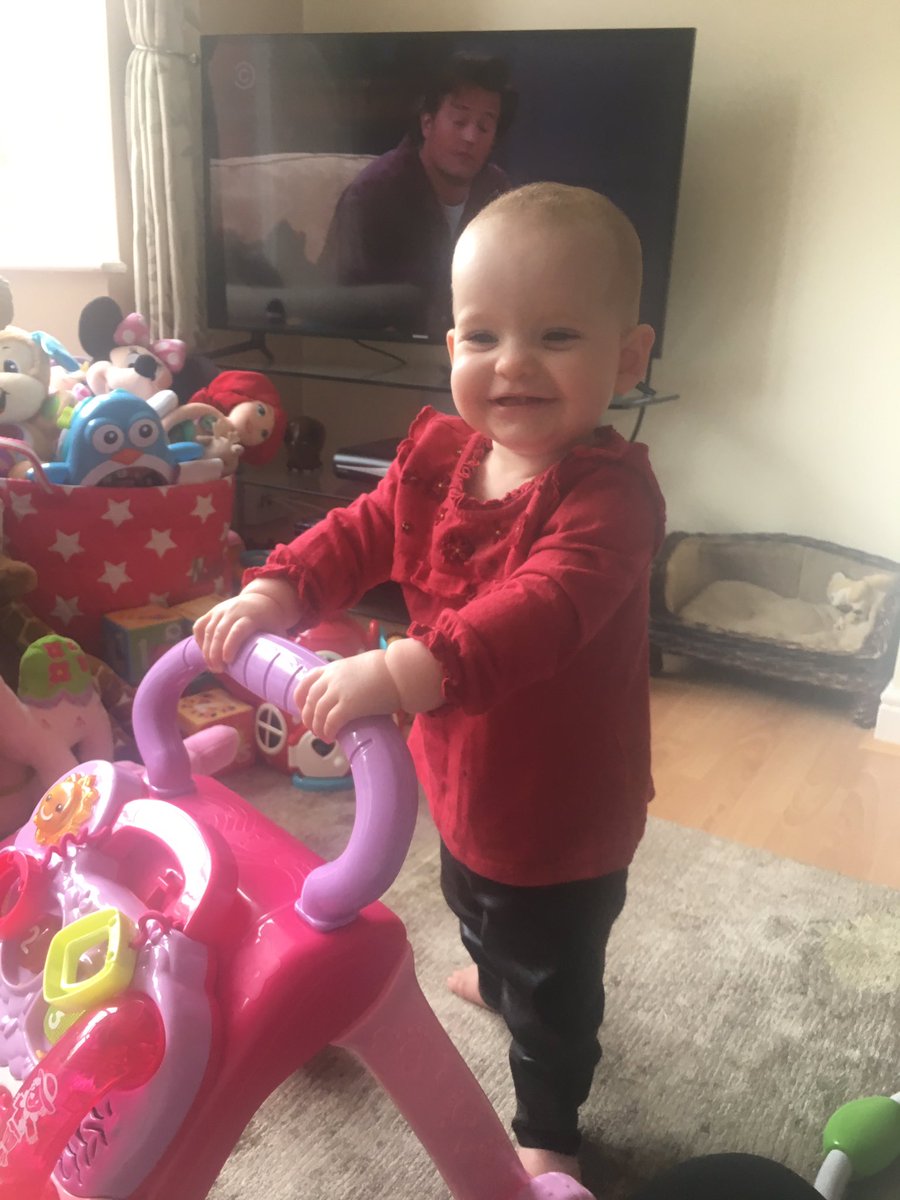 CarolineBarret7's tweet photo. Princess loves her new walker 👶🏻😍 @hodge8 https://t.co/zL691AXGbI