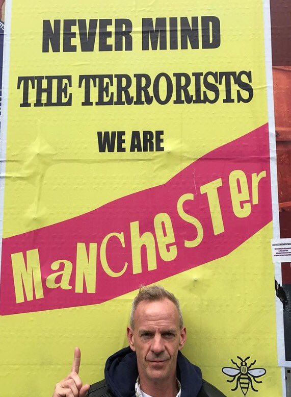 FatboySlim's tweet photo. Arrived in Manchester for @Parklifefest tonight... feeling the #OneLove https://t.co/LlE3igioWx