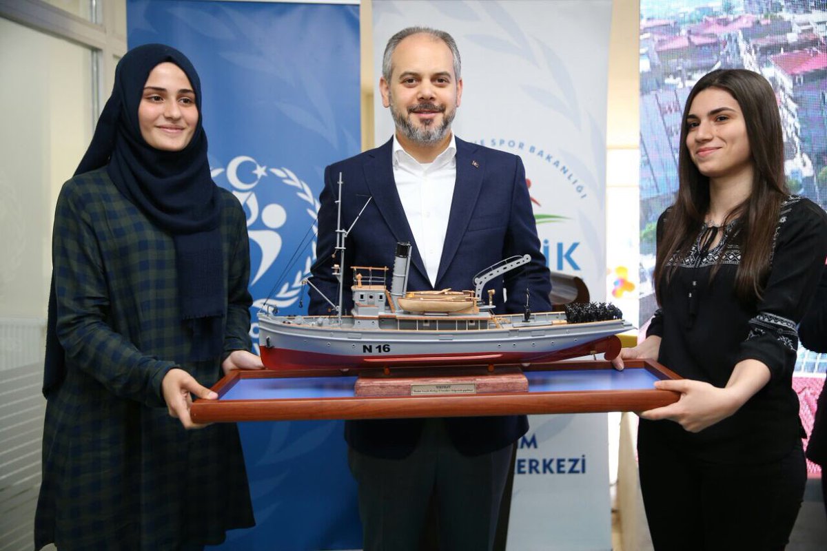 Ülkemizin en büyük gençlik merkezi olma özelliğini taşıyan Samsun İlkadım Gençlik Merkezimizin tanıtım toplantısını gerçekleştirdik.