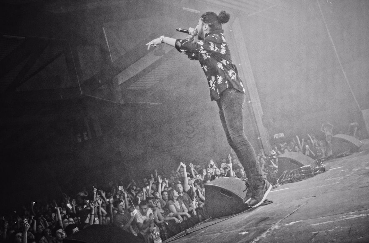SBATYPHOTO's tweet photo. Ce soir à la @cle_des_chants 🤘🏻 https://t.co/hlUZL44we7