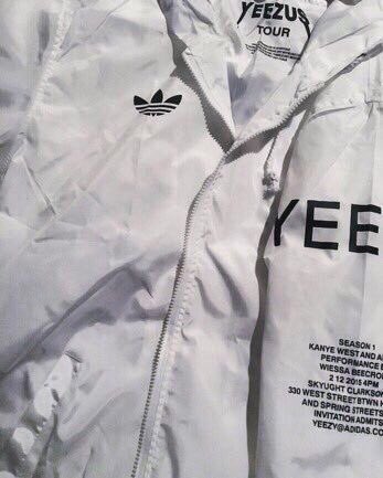 drawmyfeeIs's tweet photo. Yeezy Windbreaker back in stock for a limited time!

Shop: https://t.co/rU5dAXnuil https://t.co/xTmSSiuxd1