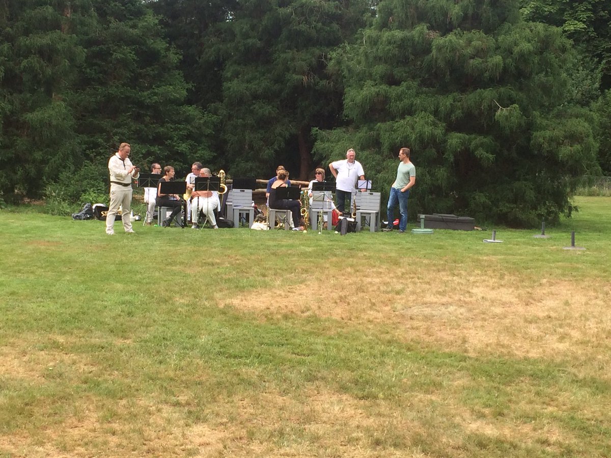 Laatste voorbereidingen, technische doorloop en dan gaan we los <a href="/t_groen/">TheaterInTGroen</a> #Donquichot. Vanavond try-out voor al onze vrijwilligers