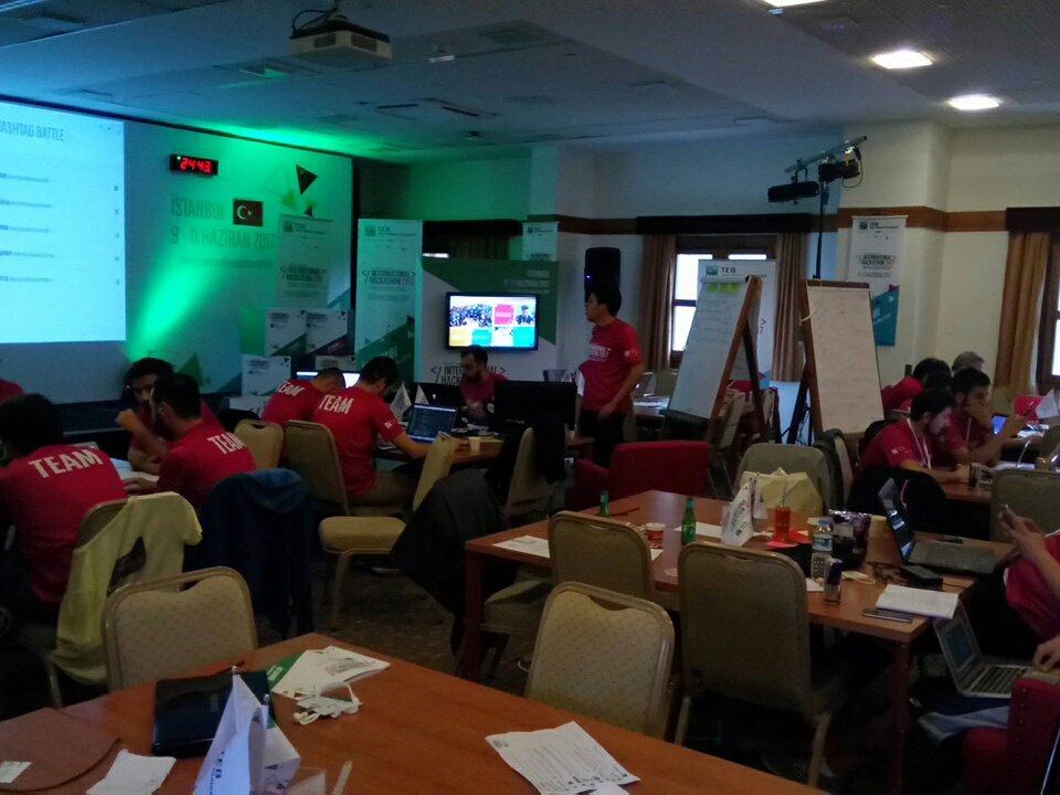 STAGECoPlatform's tweet photo. Durmuyoruz 💪🏆 #teb #internationalhackathon #Istanbul #stagecoplatform #businessnetwork #hackathon #weekend https://t.co/epLL7UFNdX